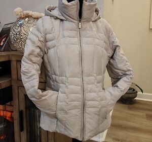 Calvin Klein Light Gray Quilted Puffer Jacket with Hood